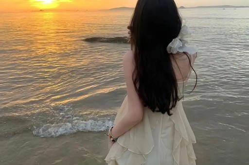 不到48小时接连3大瓜隐婚登记、带女儿偷腥网友：内娱又乱了